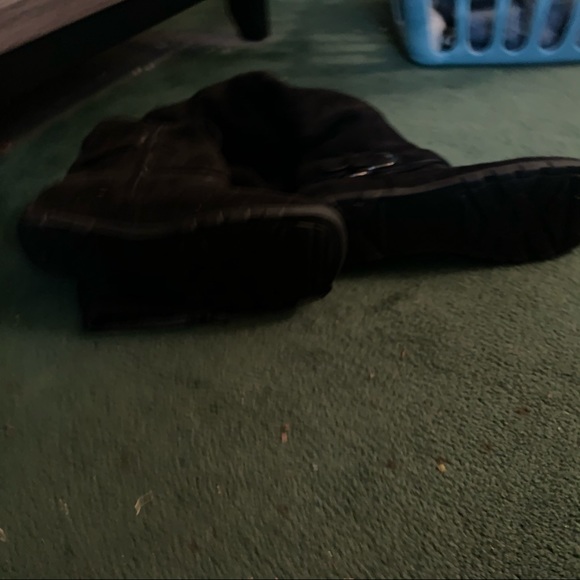 Over the knee boots - Picture 2 of 3